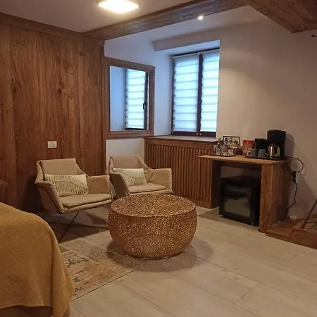 Pensiunea Casa Cranta Maison d'hôtes