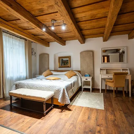 Guest house Pensiunea Casa Cranta 3*