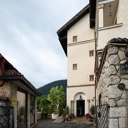 Pensiunea Casa Cranta Guest house