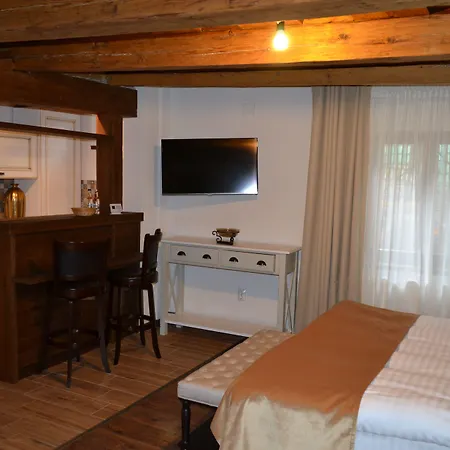 Pensiunea Casa Cranta Guest house 3*