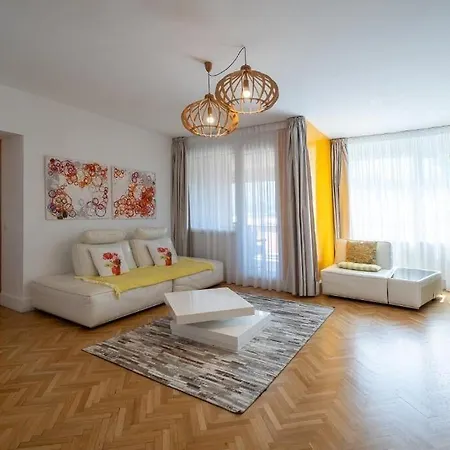 Pensiunea Casa Cranta Guest house