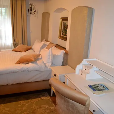 Pensiunea Casa Cranta 3* Braşov