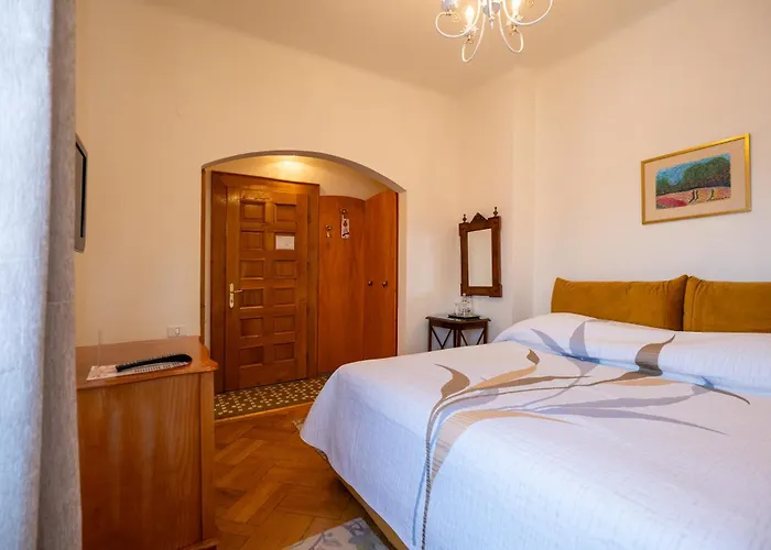 Pensiunea Casa Cranta 3* Braşov