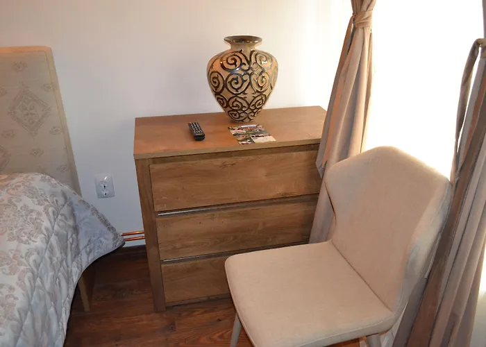 Pensionat Pensiunea Casa Cranta 3*